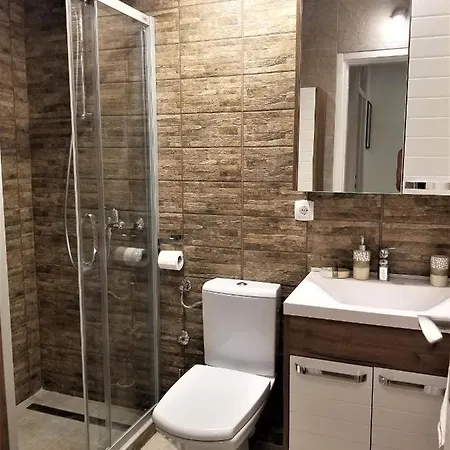 Arena West アパート *